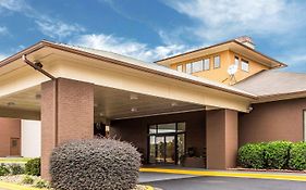 Quality Inn And Suites Hickory Nc